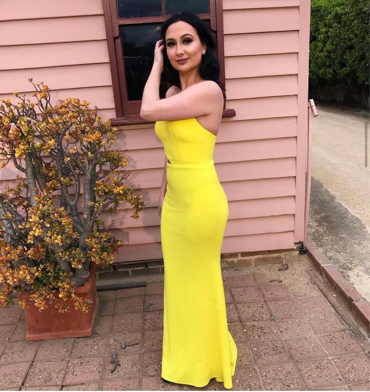 Alex Perry Serena Gown Yellow Size 8 photo 6