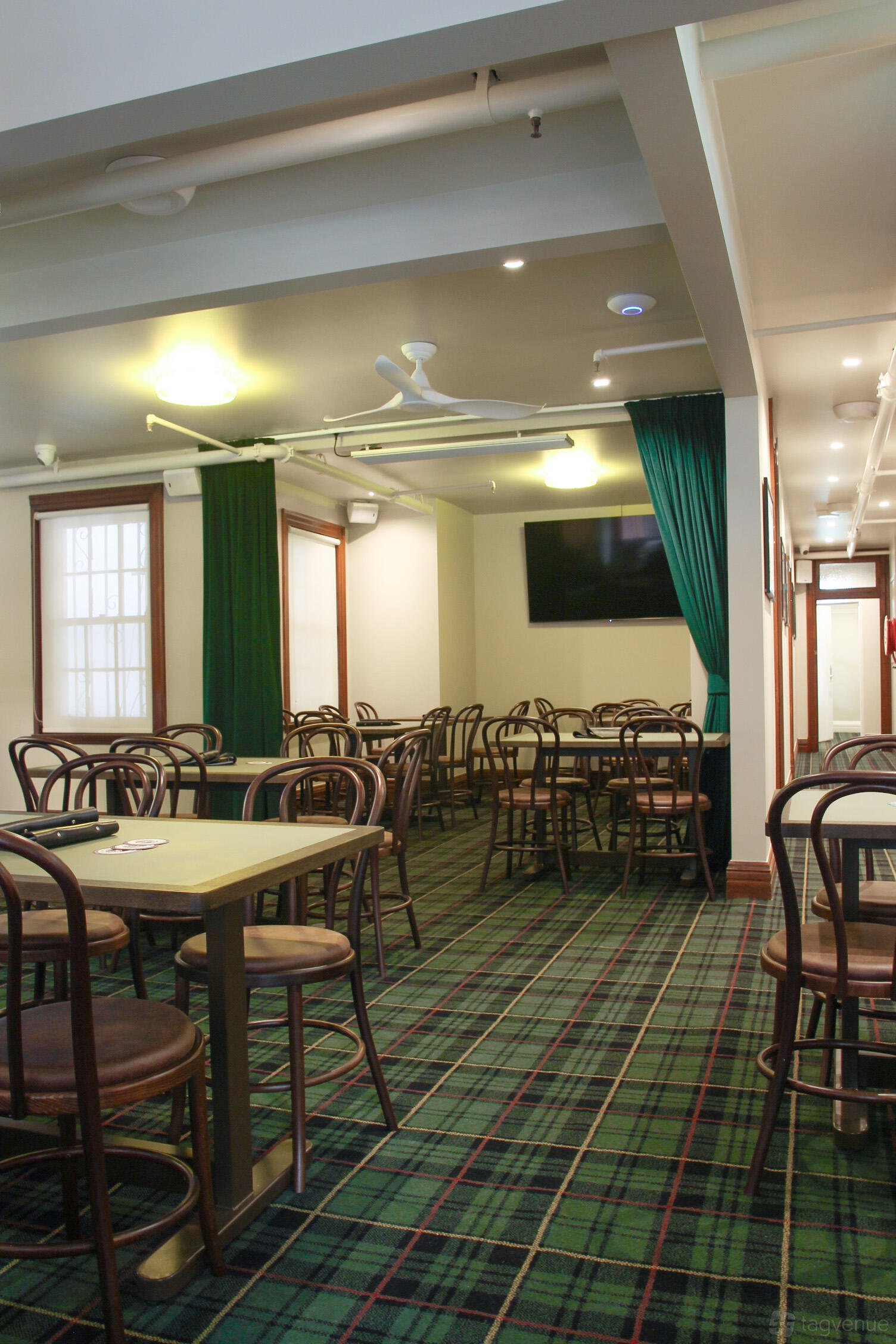 Lawson's Bar at The Edinburgh Castle photo 3