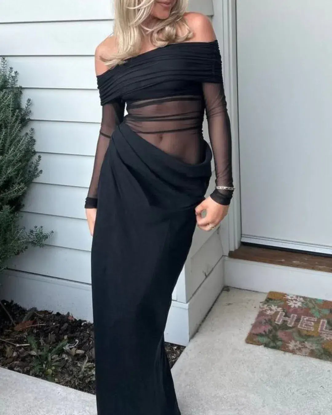 Benni Yasmin Off-Shoulder Maxi Dress Black Size 8 photo 3