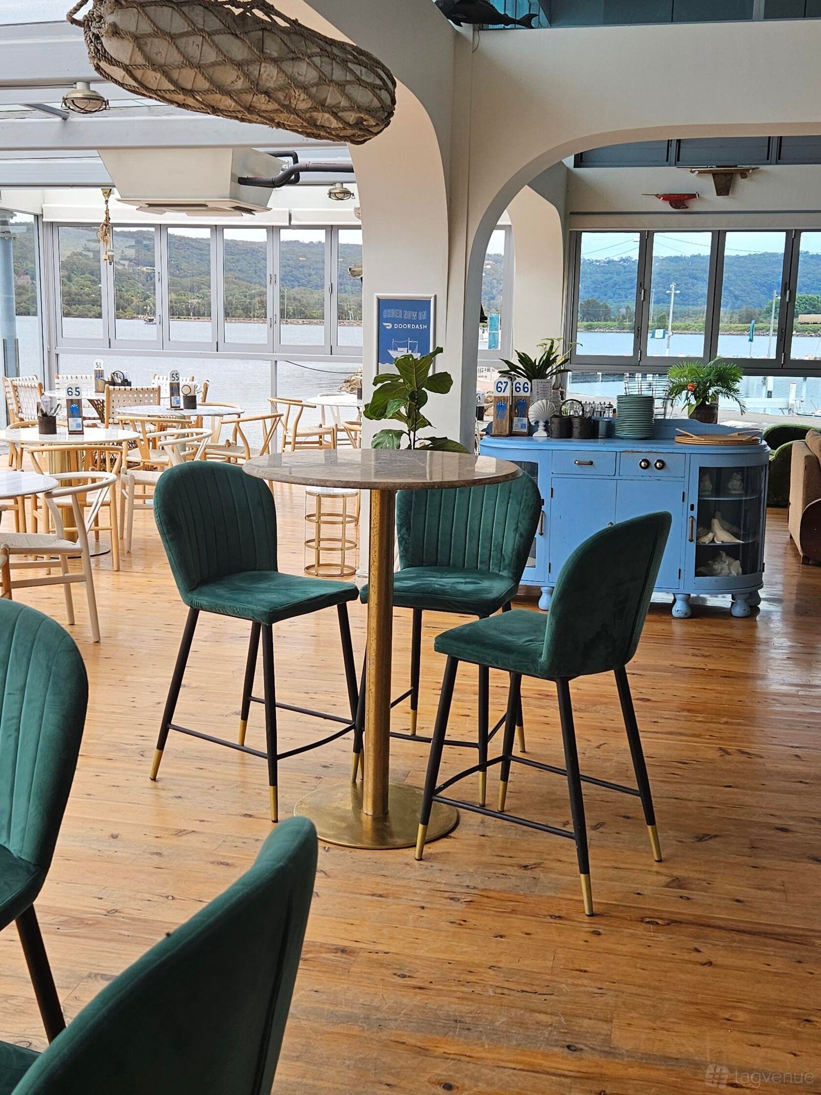 Sunnyside Dining Room at Drifters Wharf photo 6