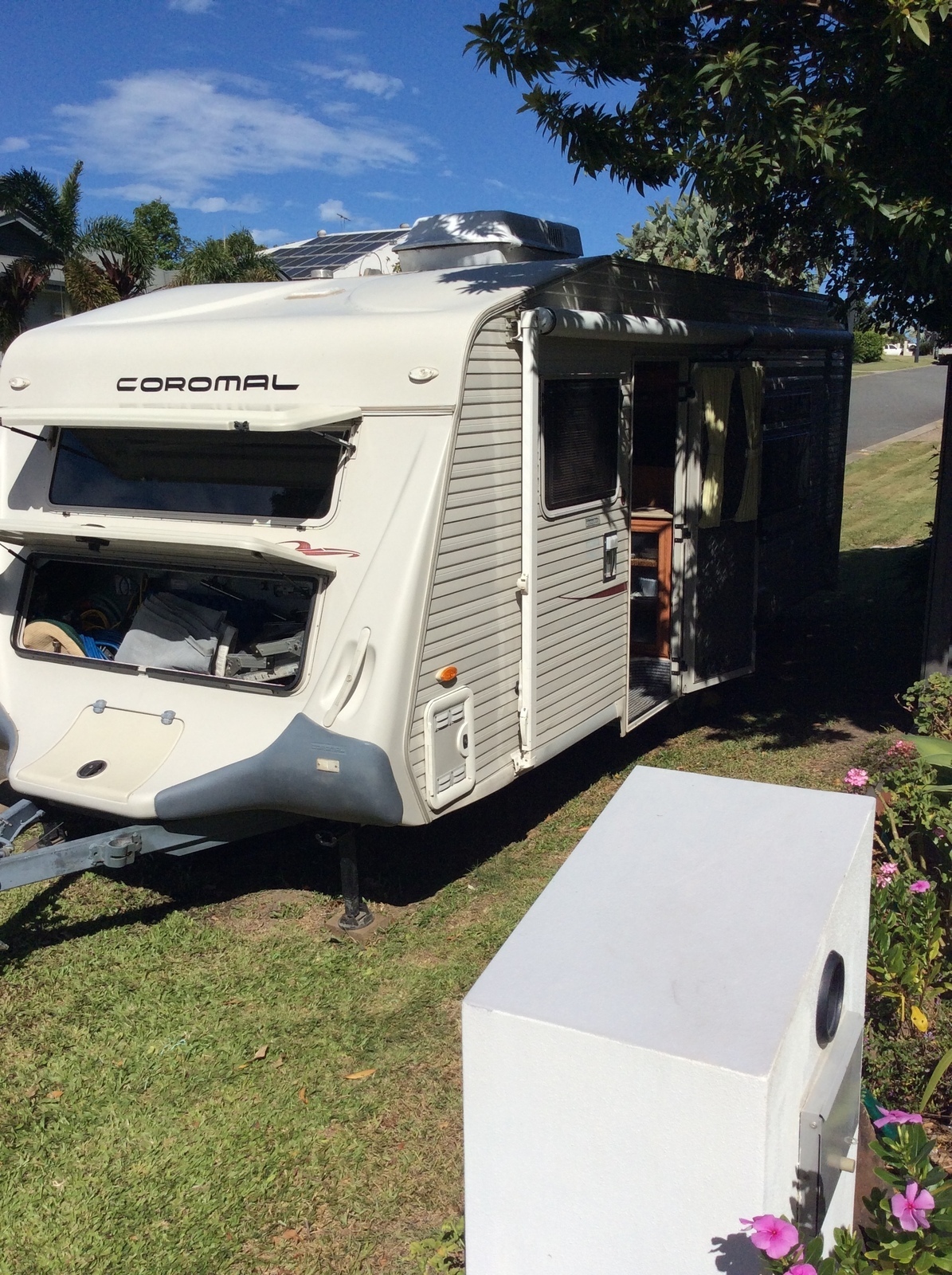 Great comfortable holday van photo 19