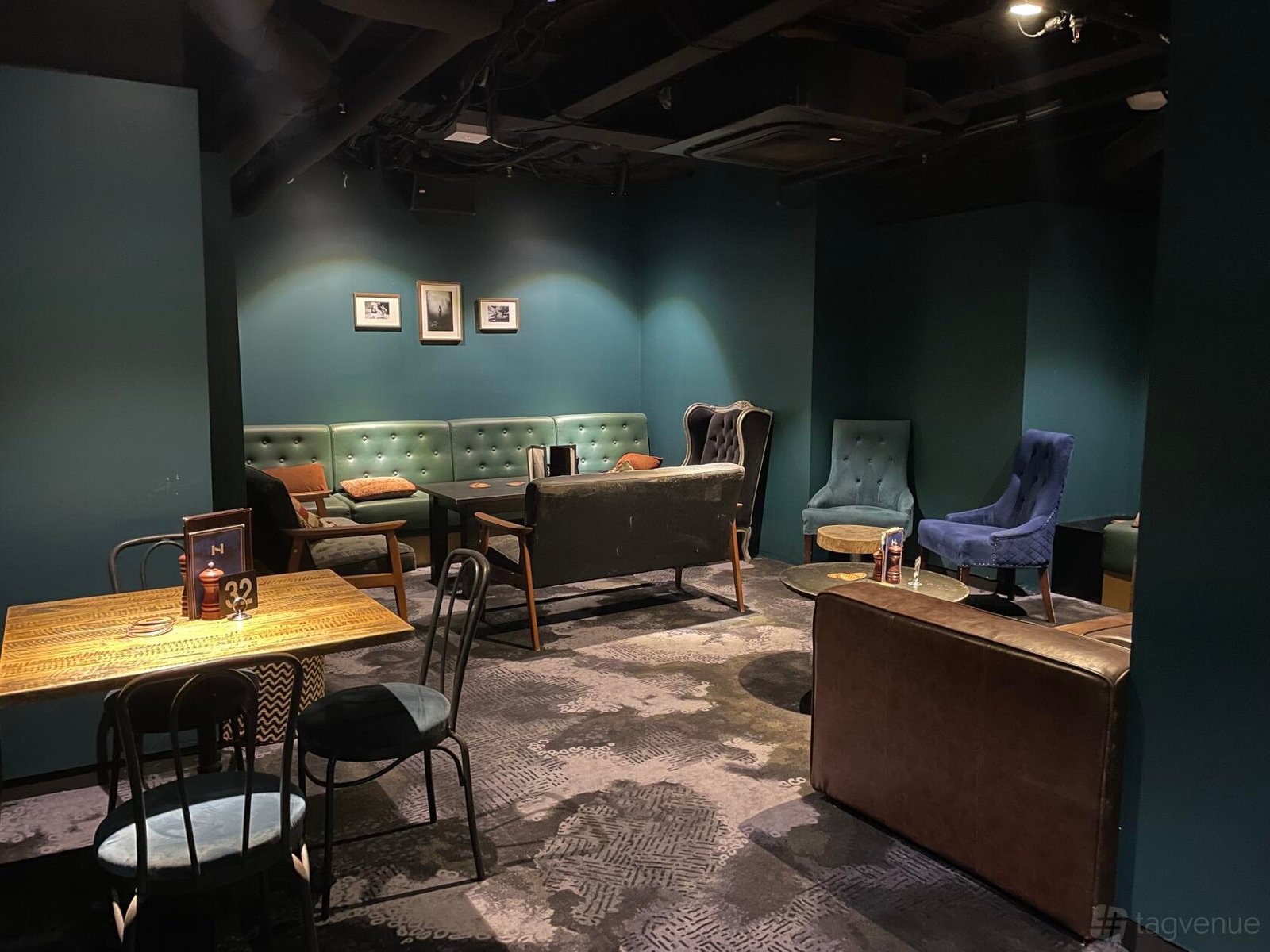 Pearl Lounge Bar at Pennys Potts Point photo 2