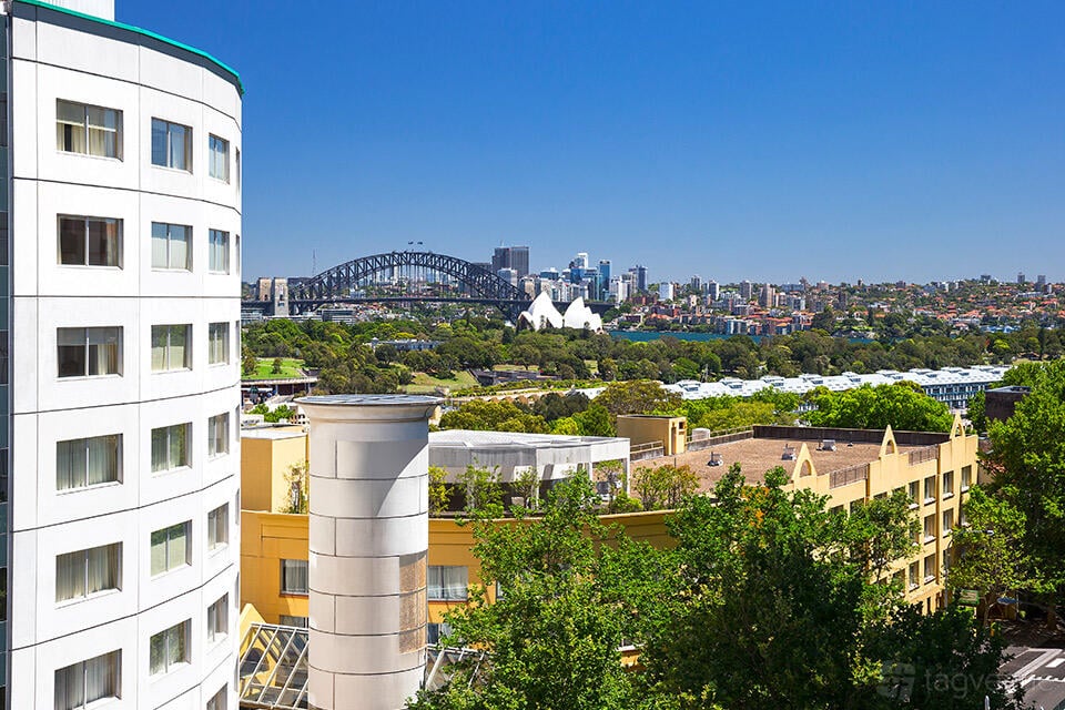 Banksia Bluegum Room at Holiday Inn Sydney Potts Point photo 6