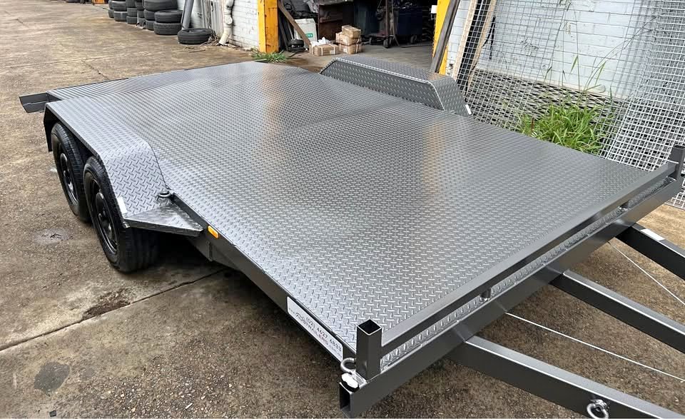 Melbourne City New Car Trailer Hire - 2 TON. photo 3