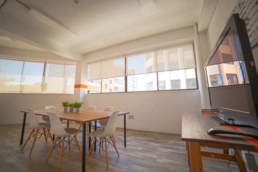 Light-Filled Shared Workspace photo 3