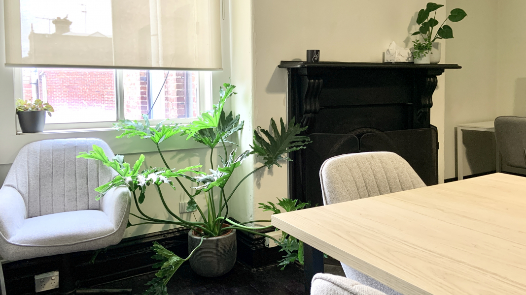 Private office close to Station photo 7