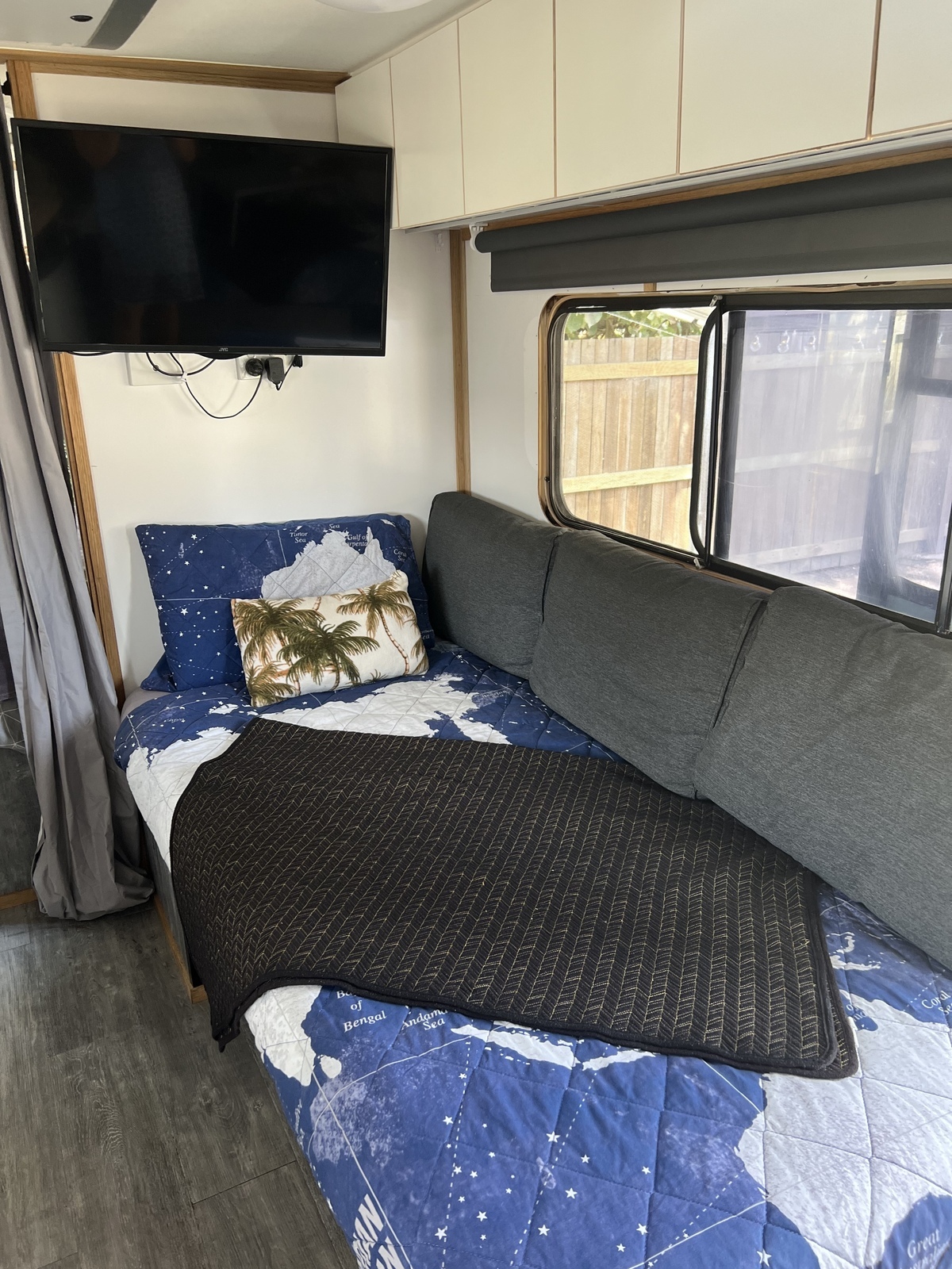 Hire 'Joie' for a relaxing Caravan experience photo 3