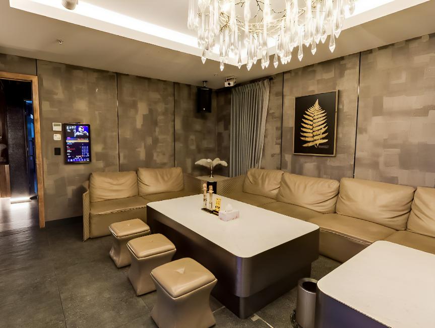 Large Room at Game Republic Karaoke Entertainment Centre photo 3