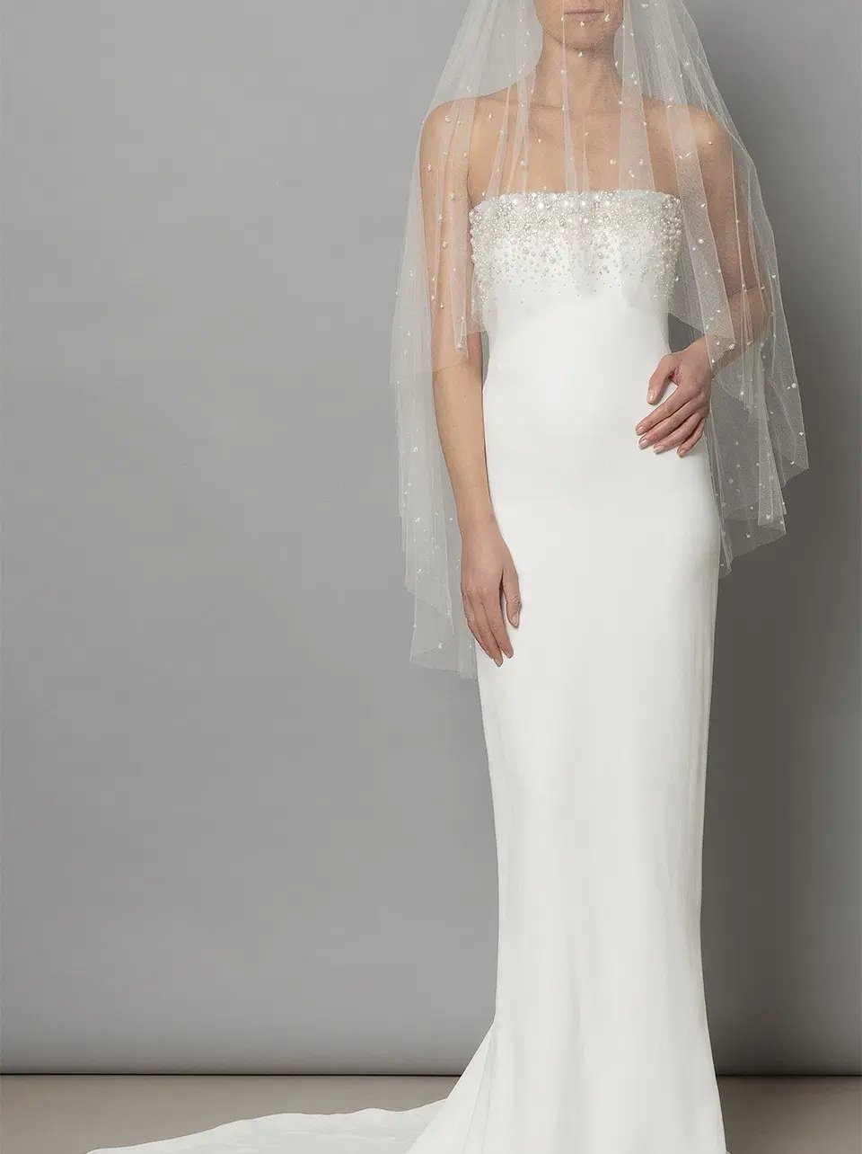 Galia Lahav Eve Slim-fitted Wedding Dress  Ivory  Size 6 photo 6