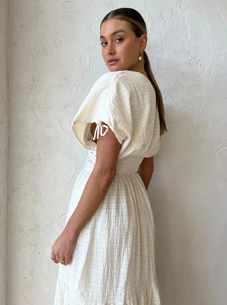 Sovere Lucid Midi Dress in Porcelain Size 10 / M photo 3