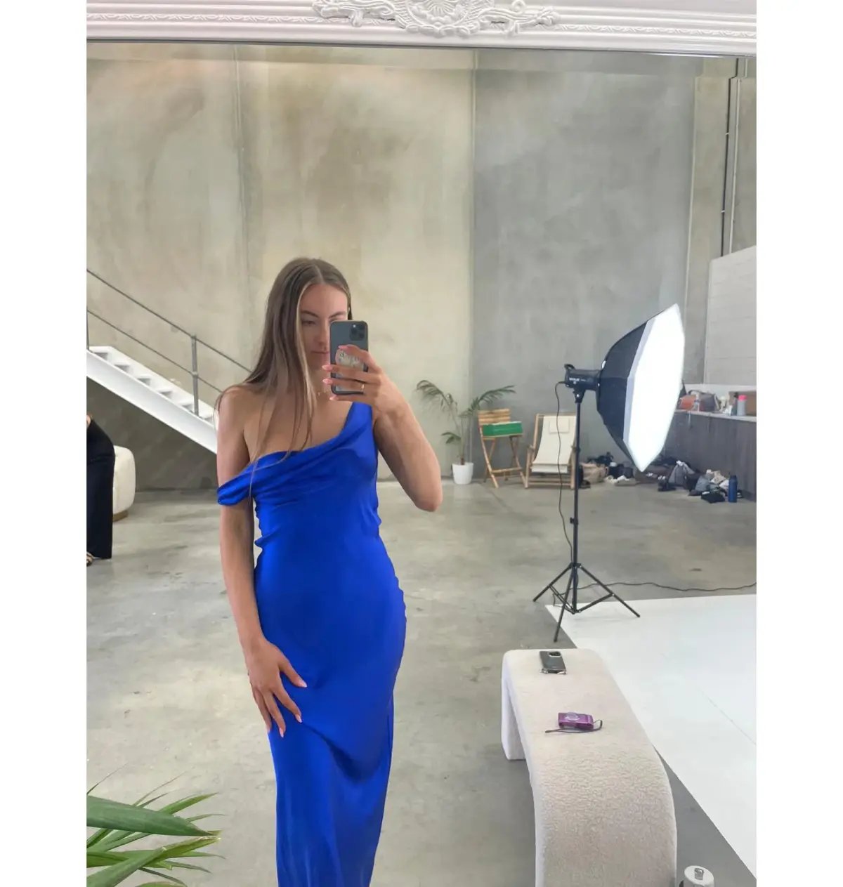 Natalie Rolt Monika Gown Electric Blue Size 0 / AU 6 photo 3