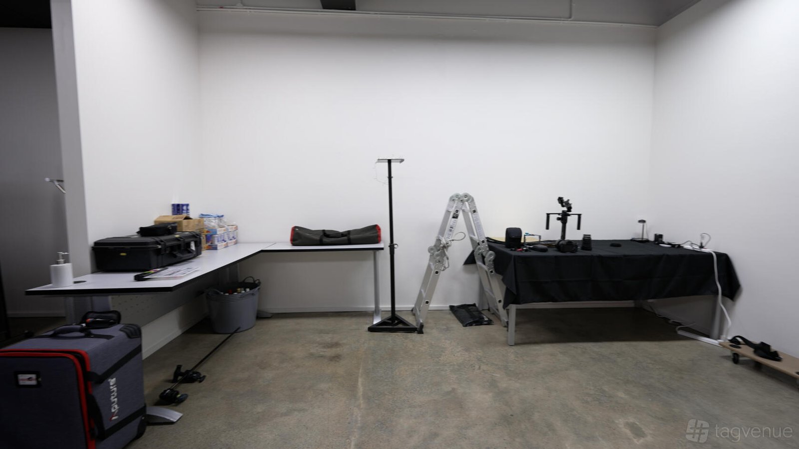 Open Plan White Studios at Scroll Stop Studios photo 4