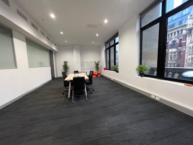 Office 6 – Collins Street Studios photo 3