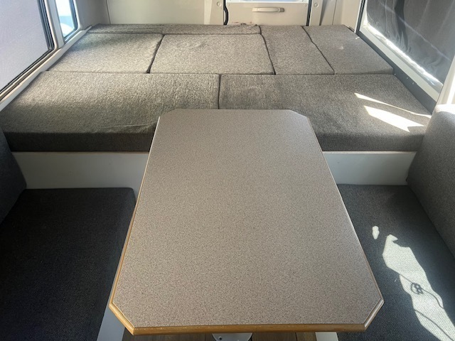 HIRE ME CAMPER photo 3