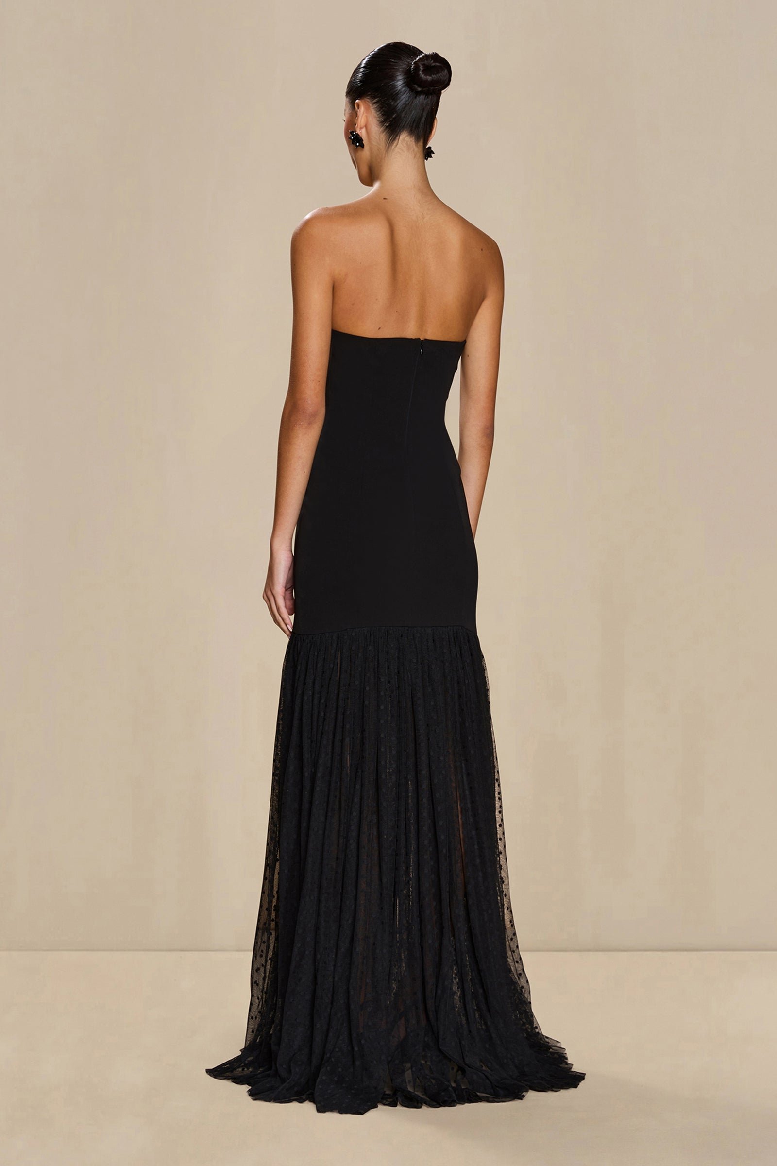 SONYA NAYLA GOWN - BLACK photo 3