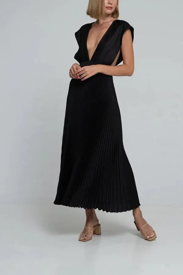 L'Idee Gala Gown In Noir Size 10 photo 3