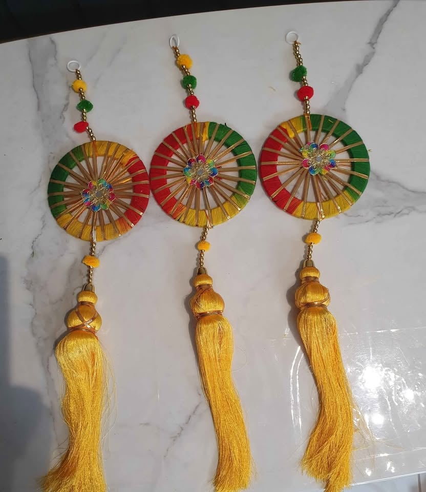 HIRE ONLY Decoration strings photo 5