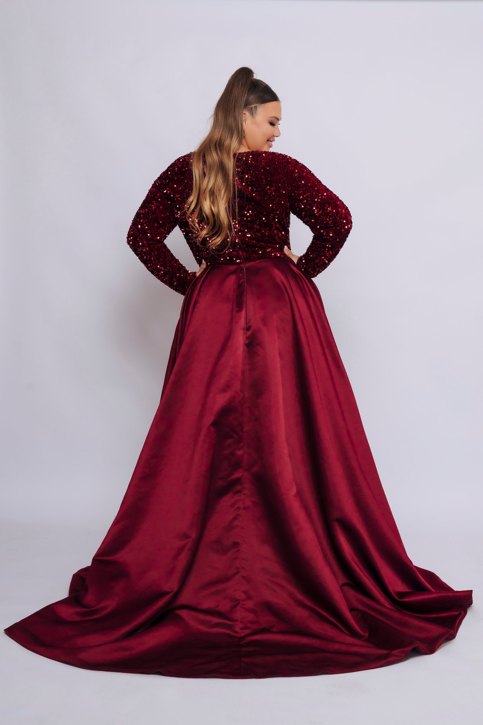 DEE BY MY SECRET WARDROBE RED photo 3
