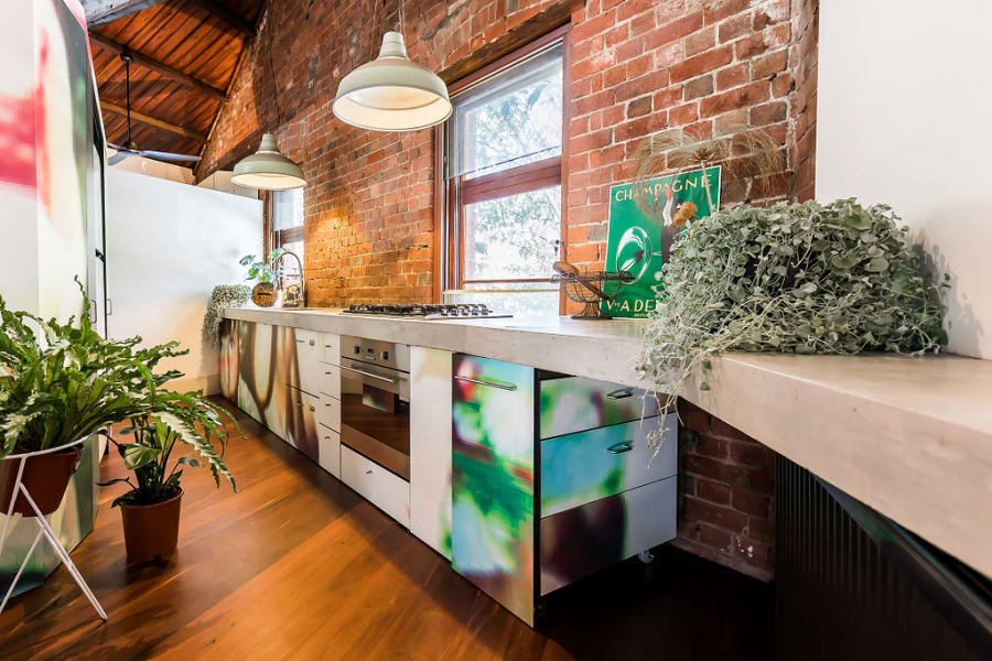Award Winning Warehouse Apartment photo 6