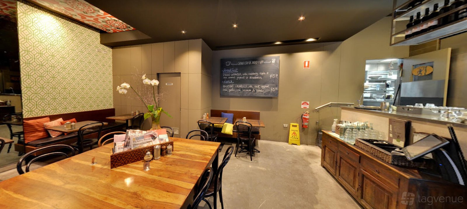 Inside Area at Hoochie Mamma photo 5