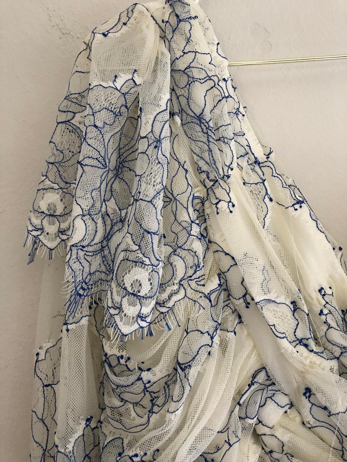 Alice McCall isn’t she lovely cream and cobalt size 12 dress photo 7