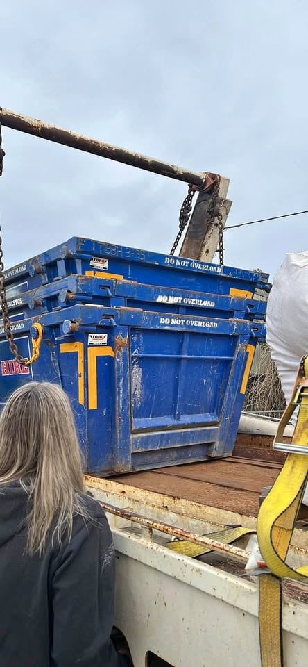 Walk in skip bin hire photo 2