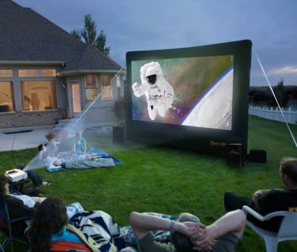 Outdoor cinema hire / lawn movie night rental photo 11