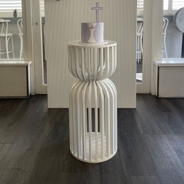 White Solange Ripple Plinth photo 2