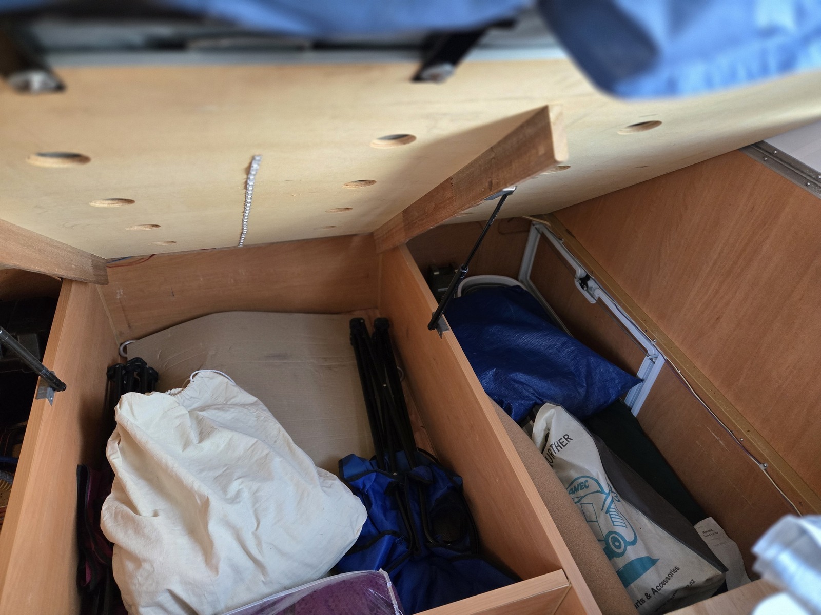 Camper Cruiseliner photo 3