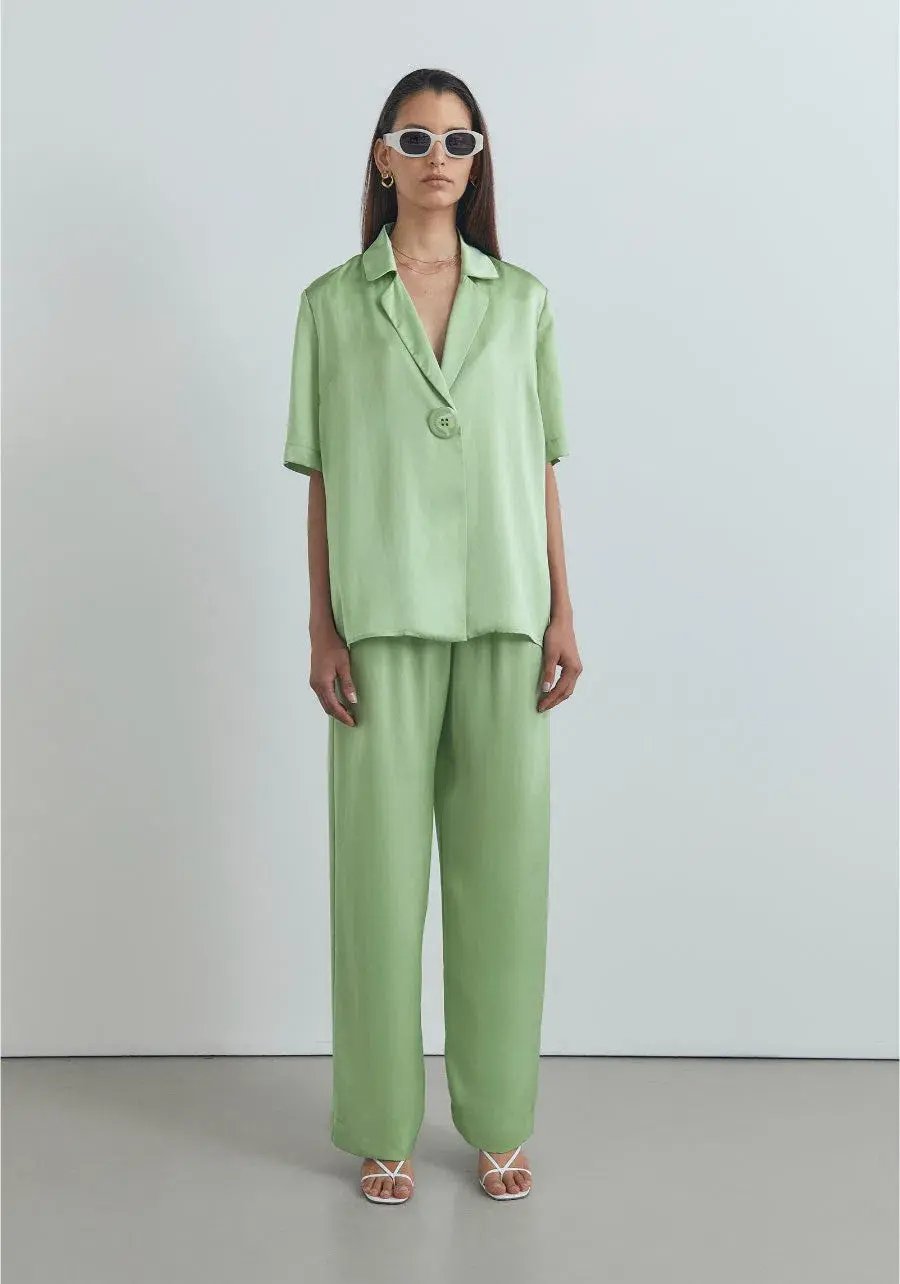 Viktoria & Woods Chorus Shirt Size 0 / AU 6 and Pilot Pants Size 1 / AU 8 Set in Tarragon Green photo 2