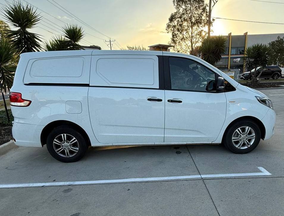 Van hire photo 4