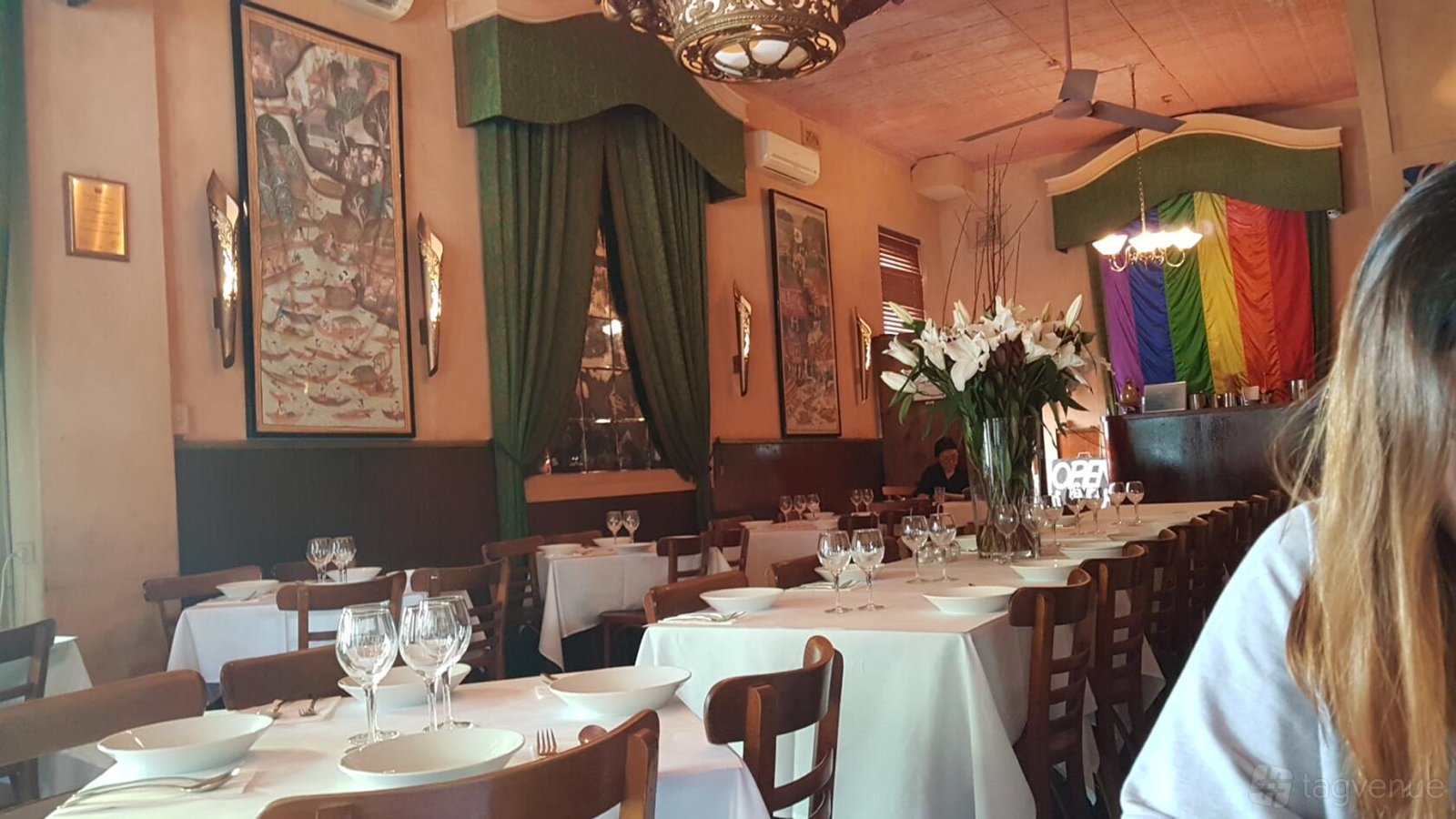 Entire Space at Thai Nesia photo 4