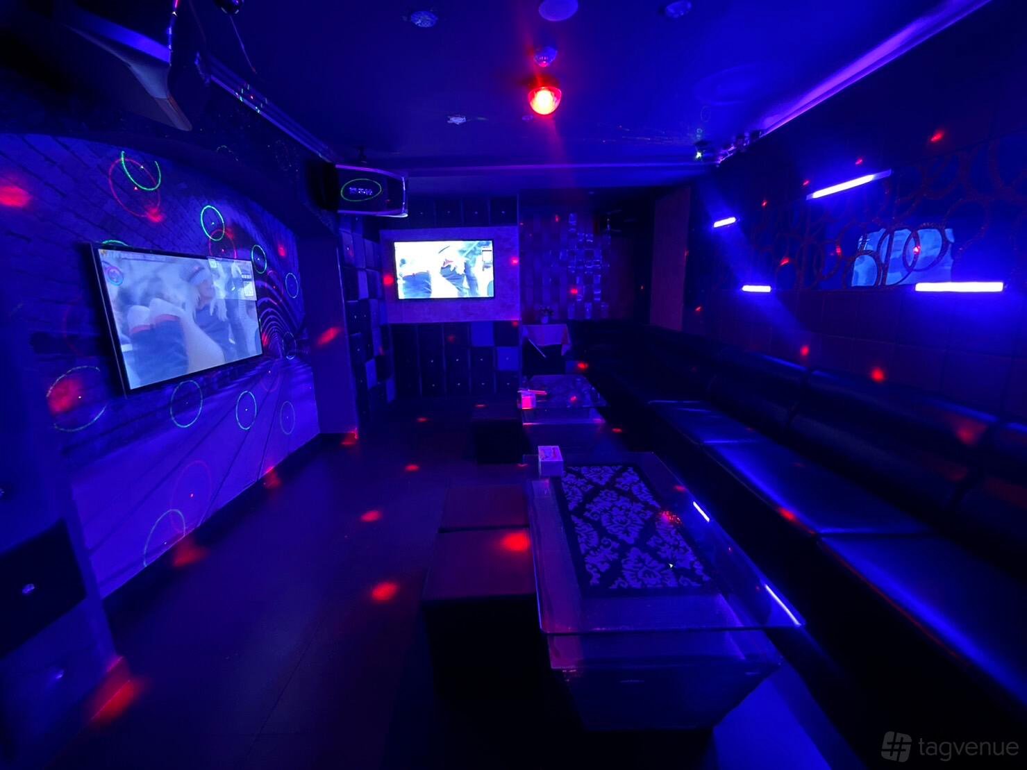 Large Room 2 at D1 Karaoke Sydney photo 5
