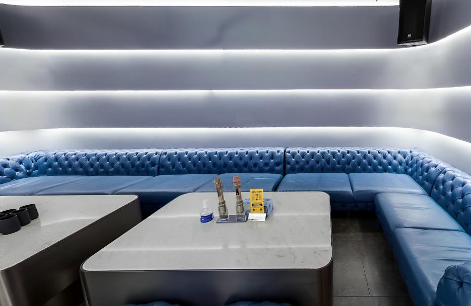 Medium Room at Game Republic Karaoke Entertainment Centre photo 2