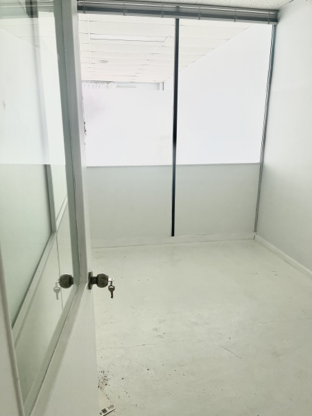 Professional studio space photo 2
