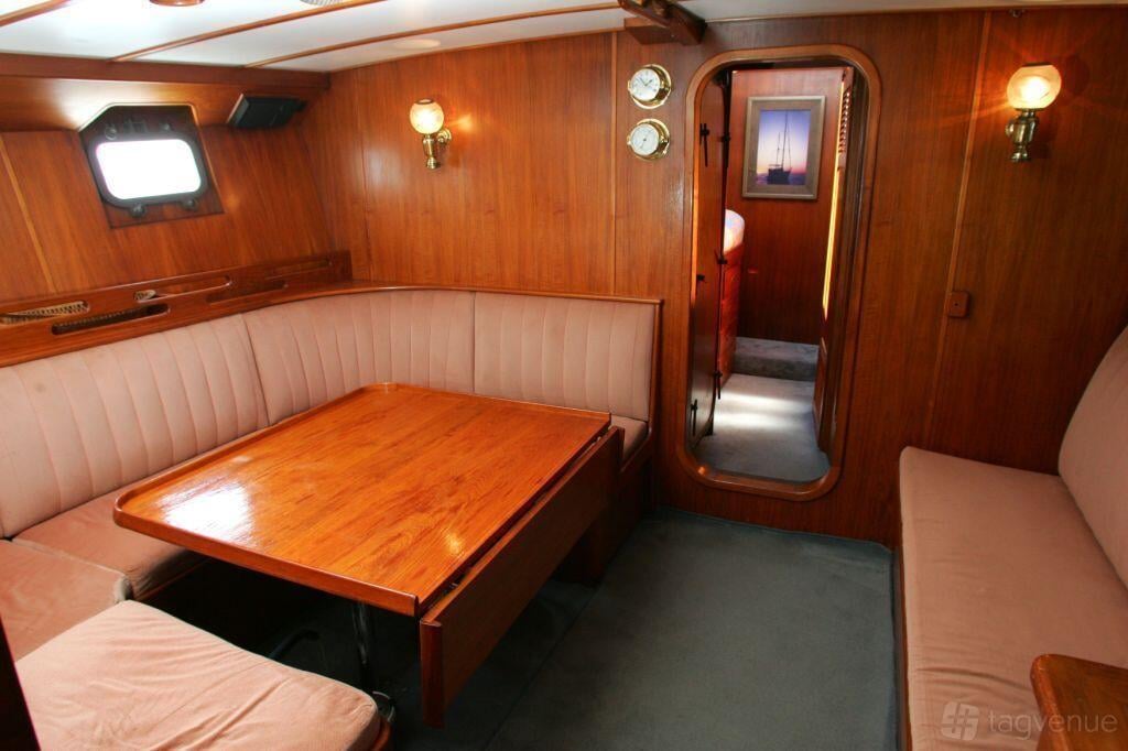 Entire Yacht at Sydney Sundancer photo 2