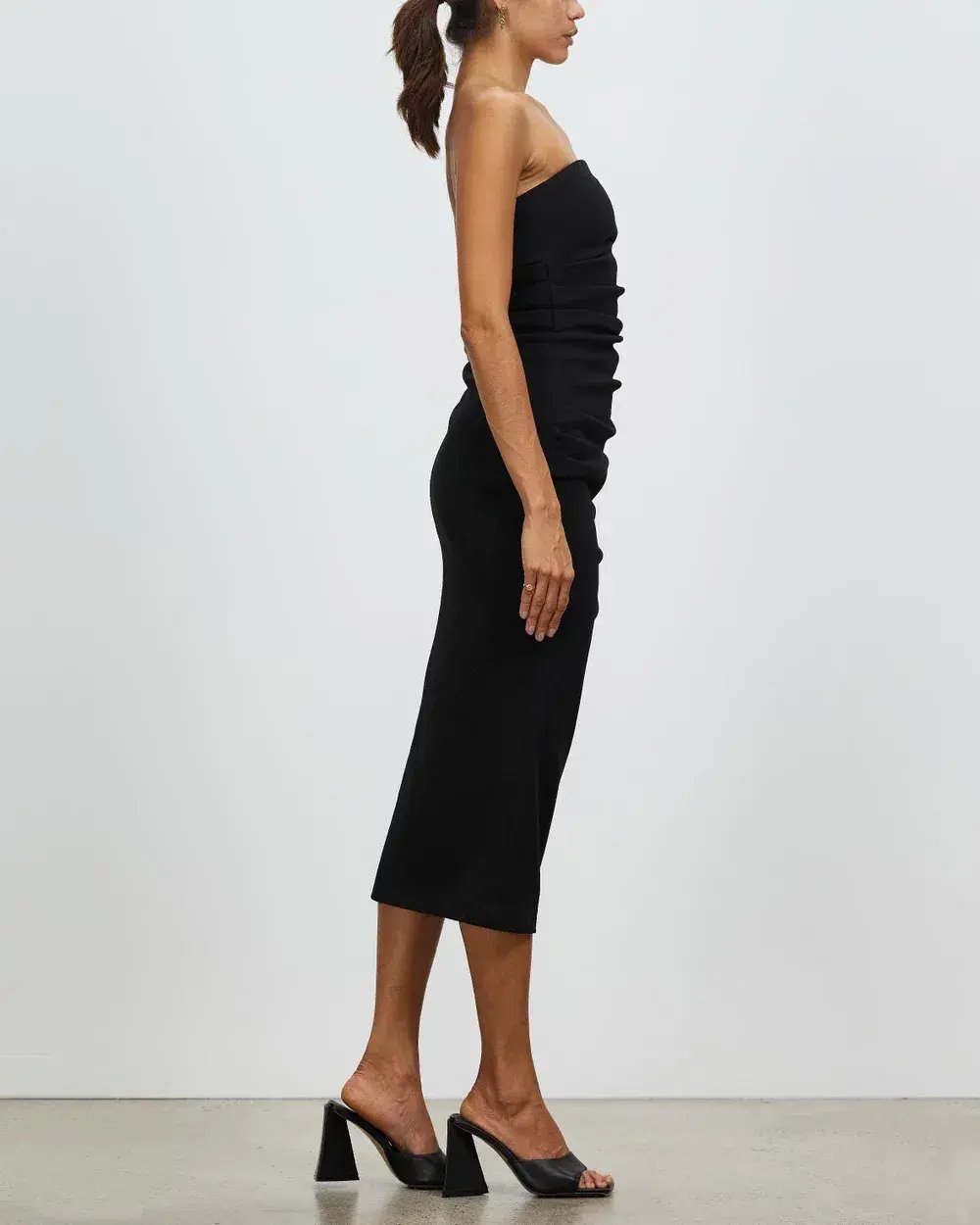 Misha Calandra Bonded Crepe Midi Dress Black Size 6 photo 5