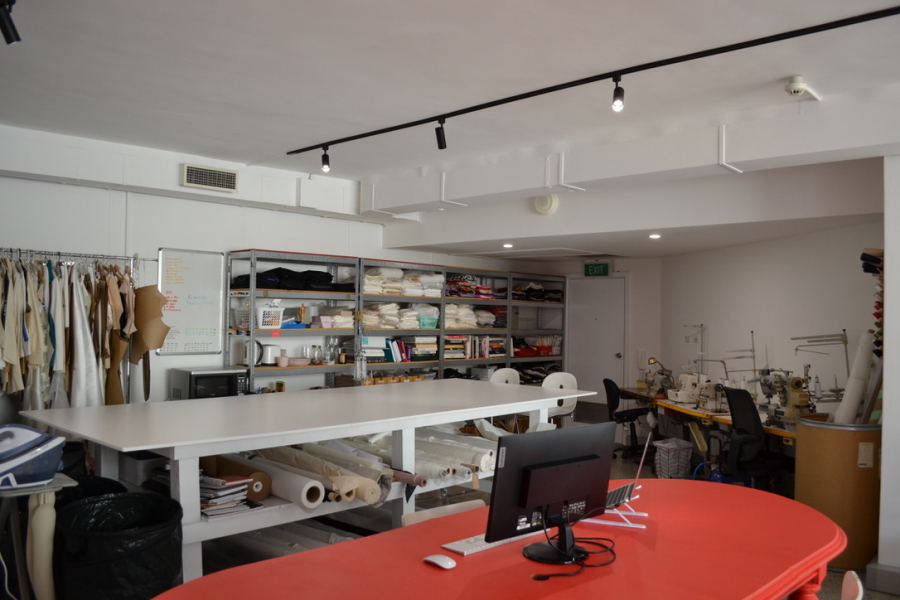 Light-filled Creative Co-working Studio photo 9