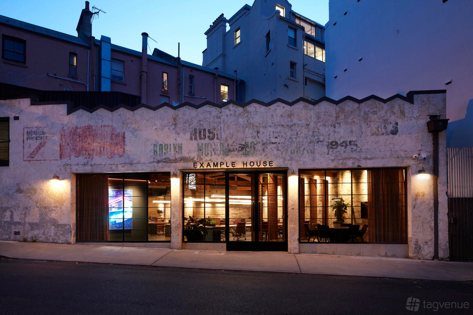 Entire Venue at Example House photo 17