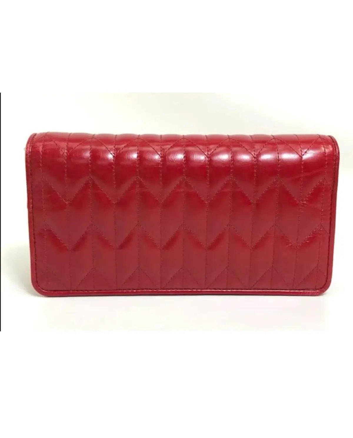 Miu Miu Matelasse Flap Clutch with removable strap Red photo 4