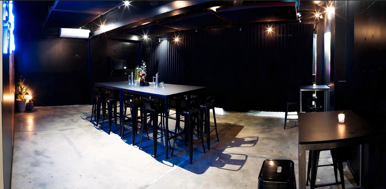 Foyer Bar / Pop-Up Space at EC Venue photo 2