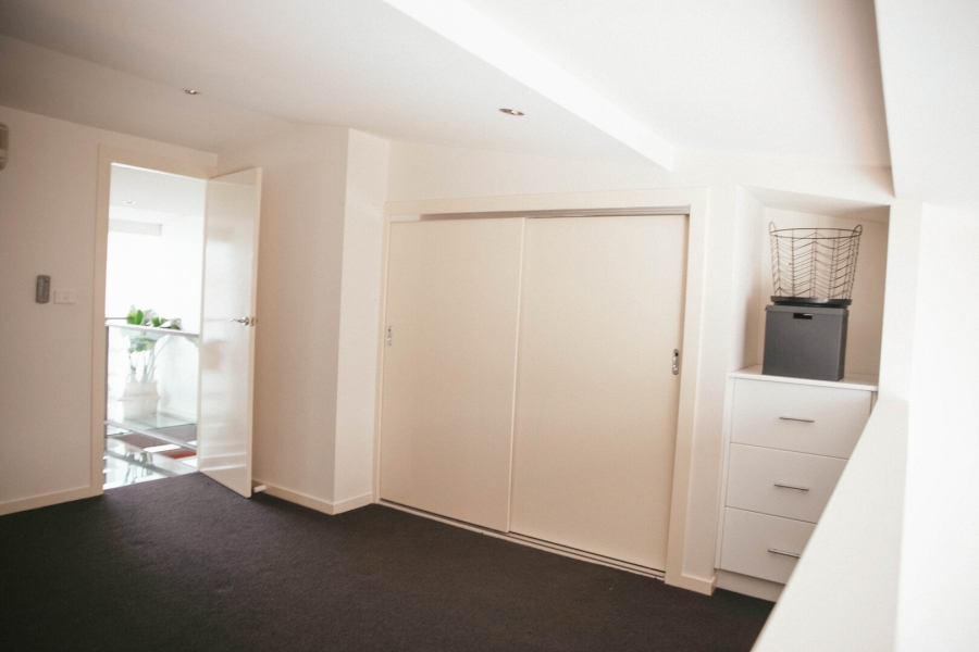 PRIVATE LOFT OFFICE STUDIO AVAILABLE WITHIN LIGHT FILLED SHARED CREATIVE SPACE photo 3