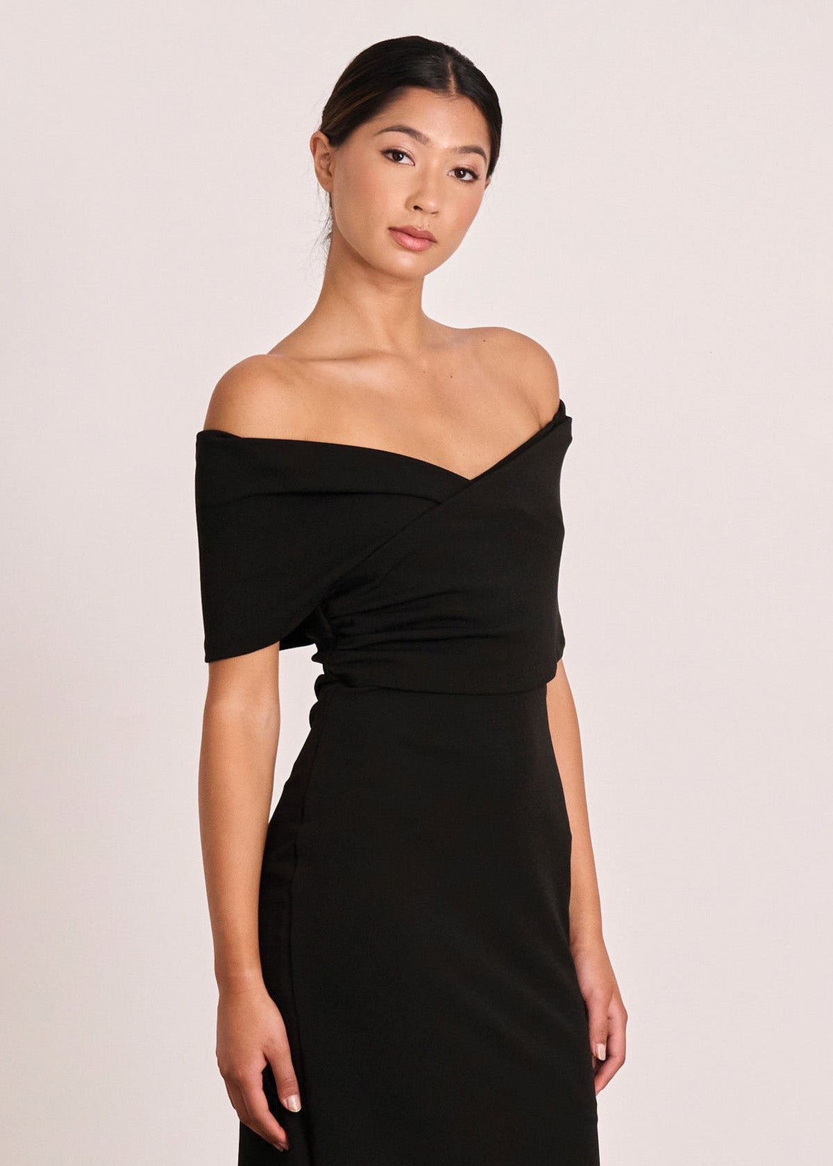 Chakra Midi in Black photo 2