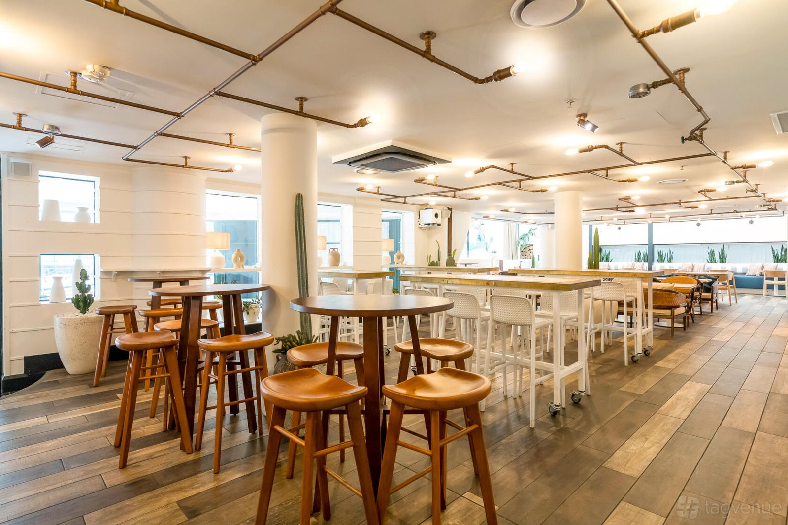 Exclusive Venue Hire at Four Hundred photo 12