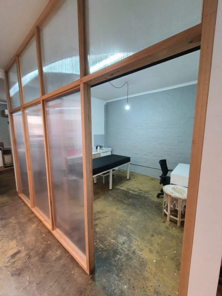 Hope street / private studio in shared space photo 3