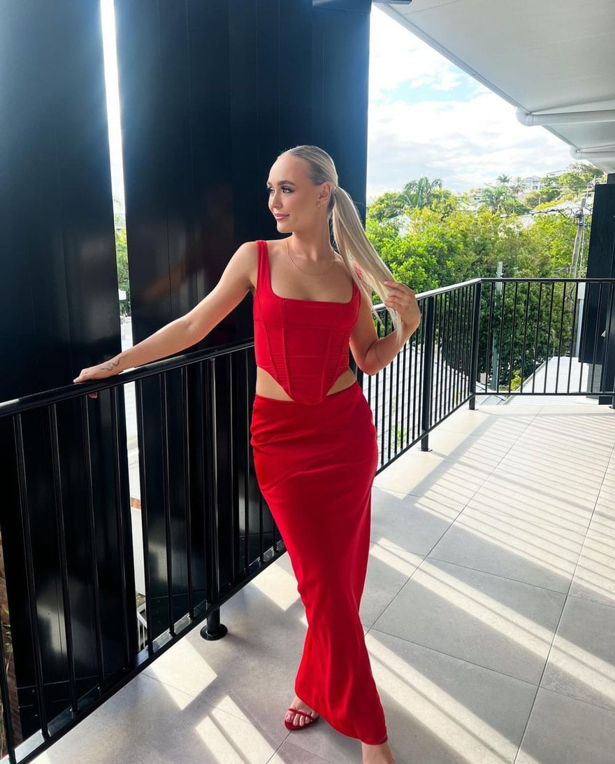 House of CB Edetta Mesh Corset And Colette Skirt - Scarlett Red photo 2