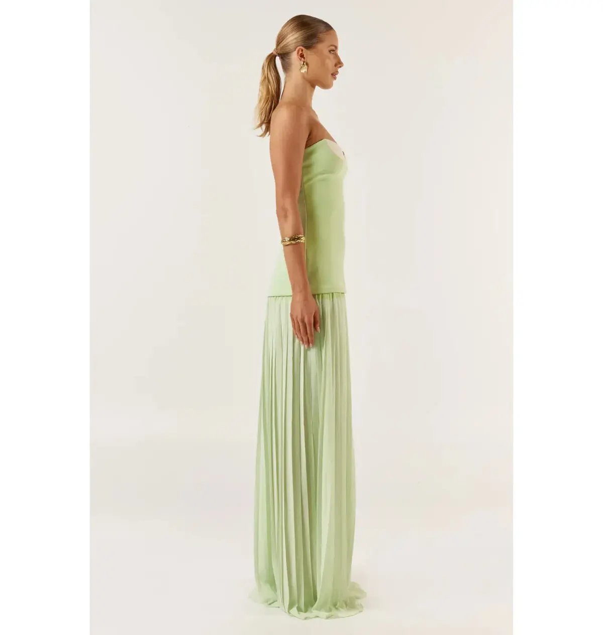 She is OLLÁ Nicolette Maxi Dress Green Size AU 6 photo 2