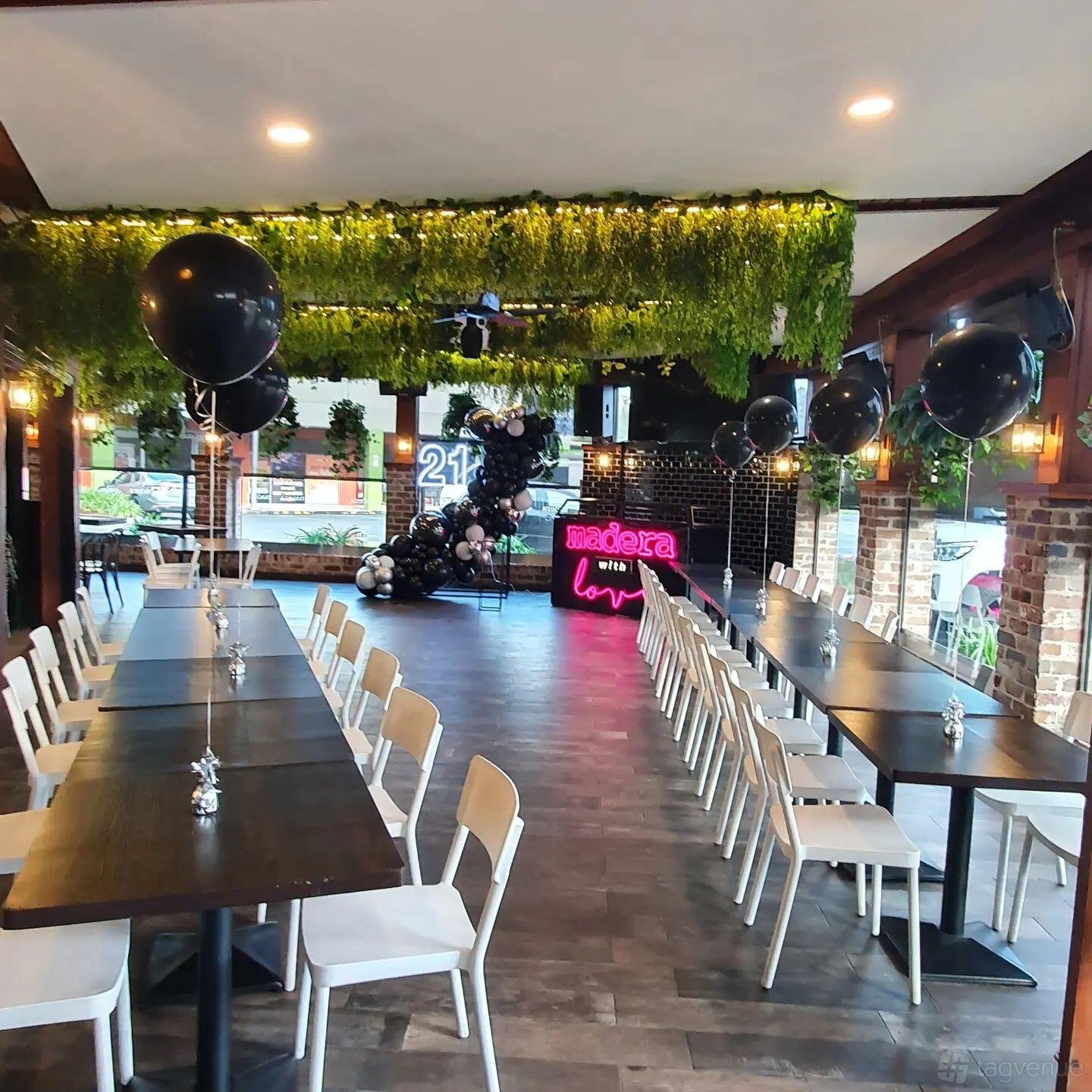 Bigger Space at Madera Lounge photo 11
