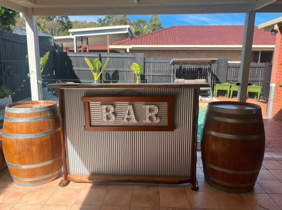 Budget party furniture hire photo 4