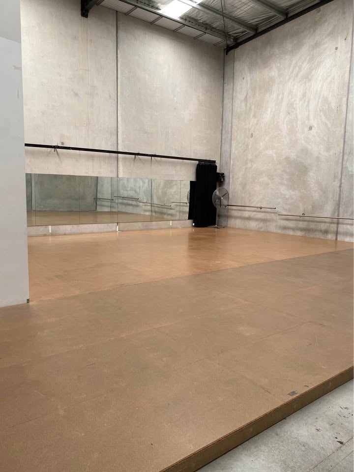 Hall for hire. Message to book. $35hr Ravenhall photo 6